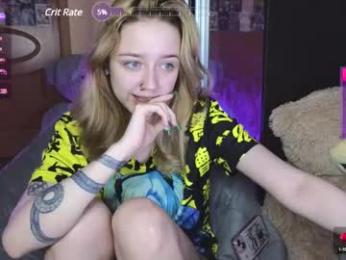 queen_kitty1818 — Chaturbate recorded stream screenshot (11 Feb 2025)