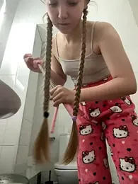 bambi_lu — Stripchat recorded stream image, 05.07.2025 20:20