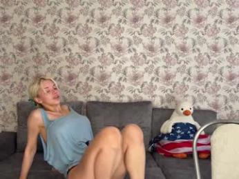 lesi_moonie — Chaturbate recorded stream image, 06.07.2025 03:00