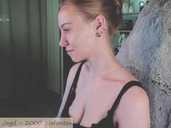 Adamova_Eva — Bongacams recorded stream image, 06.07.2025 16:00