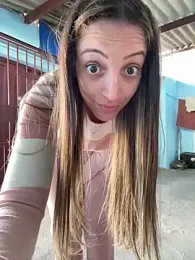 BelleLouiseVp — Stripchat recorded stream screenshot (10 Jul 2025)