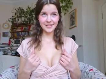 eli_sun — Chaturbate recorded stream image, 12.02.2025 09:30