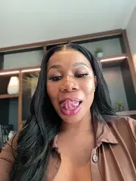 Belle___ — Stripchat recorded stream image, 13.07.2025 10:40