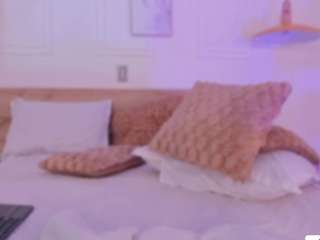 alana-haze — Camsoda recorded stream image, 14.07.2025 00:30