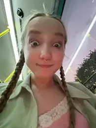 bambi_lu — Stripchat recorded stream image, 14.07.2025 18:30