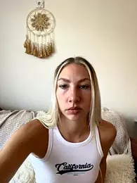 LuisaBecker — Stripchat recorded stream screenshot (15 Jul 2025)