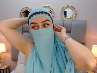 Aliah Manzur — Flirt4free recorded stream screenshot (16 Jul 2025)