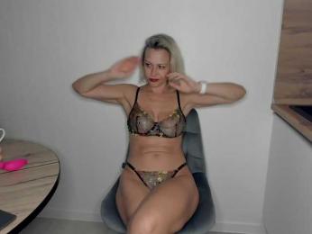 Milfa_hot — Bongacams recorded stream screenshot (16 Jul 2025)