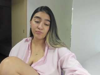 alexyferrer — Camsoda recorded stream image, 17.07.2025 00:00