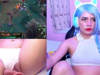 lilapop4 — Camsoda recorded stream image, 17.07.2025 13:30