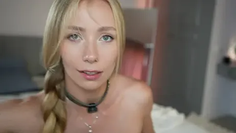 Vika54784 — Stripchat recorded stream image, 18.07.2025 08:10