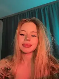 curchez_ — Stripchat recorded stream image, 12.02.2025 20:40