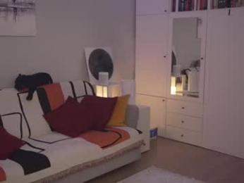 _blackbee_ — Chaturbate recorded stream image, 12.02.2025 21:10