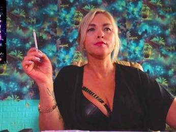 Mistress-Gwen — Bongacams recorded stream image, 22.07.2025 04:10