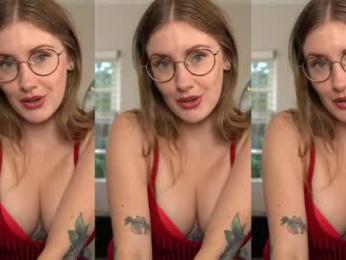 emma_ruby — Chaturbate recorded stream image, 24.07.2025 18:10