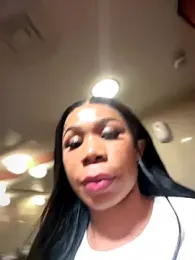 Belle___ — Stripchat recorded stream image, 25.07.2025 13:20