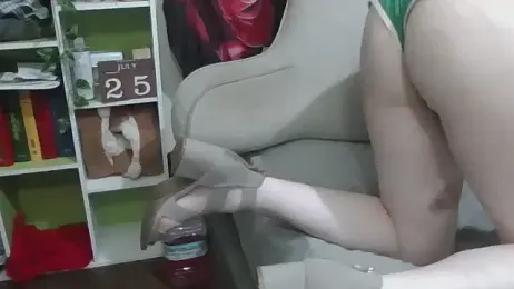 AverageRose — Stripchat recorded stream screenshot (25 Jul 2025)