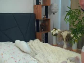 pinkncrazy — Chaturbate recorded stream screenshot (13 Feb 2025)