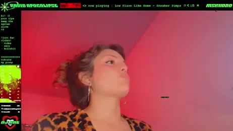 mskuddo — Stripchat recorded stream image, 28.07.2025 22:40