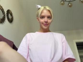 lesi_moonie — Chaturbate recorded stream image, 29.07.2025 08:10
