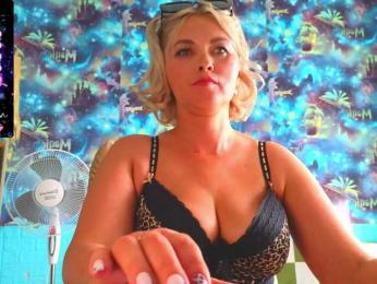 Mistress-Gwen — Bongacams recorded stream image, 30.07.2025 06:50