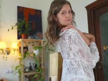 eli_sun — Chaturbate recorded stream image, 01.08.2025 09:00