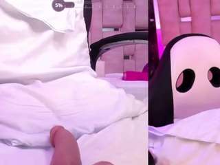 lilapop4 — Camsoda recorded stream image, 01.08.2025 13:30