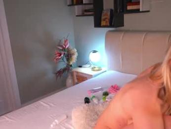 islandladies — Chaturbate recorded stream image, 02.08.2025 14:50