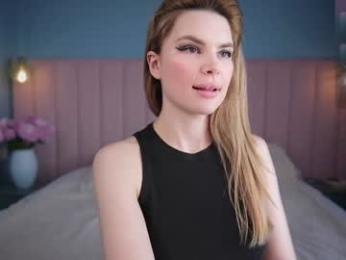 love_you_to123 — Chaturbate recorded stream image, 04.08.2025 12:20