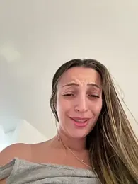 BelleLouiseVp — Stripchat recorded stream image, 06.08.2025 17:10