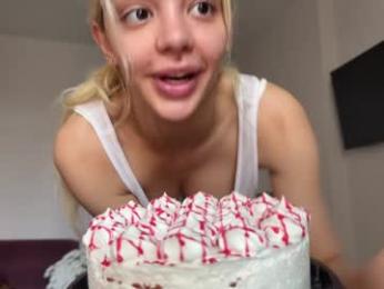 lesi_moonie — Chaturbate recorded stream image, 07.08.2025 07:00