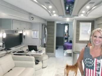 wildwifebarbie — Chaturbate recorded stream image, 08.08.2025 01:00
