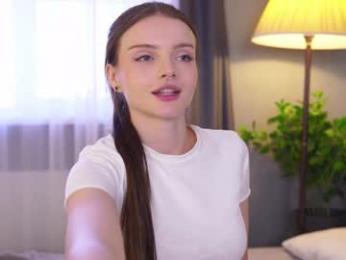 bellacle — Chaturbate recorded stream image, 08.08.2025 07:50