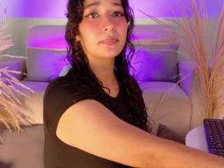 kiimthompson — Camsoda recorded stream image, 08.08.2025 13:50