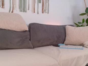 breeding_material — Chaturbate recorded stream image, 10.08.2025 07:10