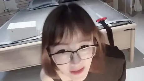 Krismil3 — Stripchat recorded stream screenshot (11 Aug 2025)