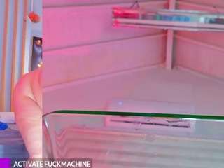 pawi05 — Camsoda recorded stream image, 11.08.2025 21:30