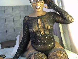 curvymelanin — Camsoda recorded stream screenshot (12 Aug 2025)