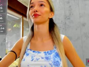 sassyt33n — Chaturbate recorded stream screenshot (12 Aug 2025)