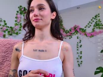 breeding_material — Chaturbate recorded stream image, 13.08.2025 15:40