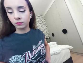 ehotlovea — Chaturbate recorded stream screenshot (13 Feb 2025)