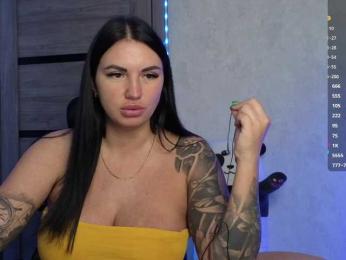 KROSHKA_N — Bongacams recorded stream screenshot (14 Feb 2025)