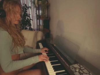 HeyBanana — Bongacams recorded stream screenshot (27 Jan 2025)