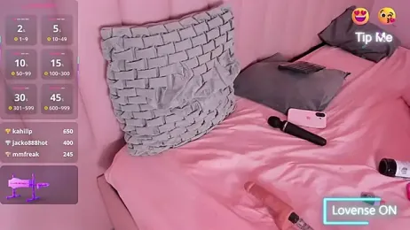 KellyOlsenbe — Stripchat recorded stream screenshot (16 Aug 2025)