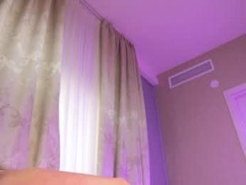 islandladies — Chaturbate recorded stream image, 17.08.2025 04:20