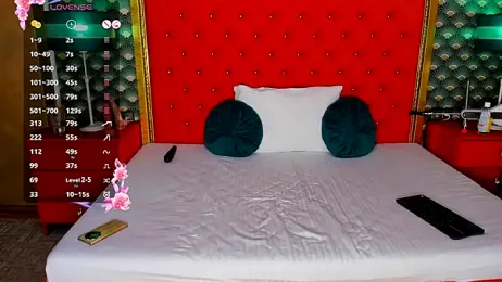 VallerieJones — Stripchat recorded stream image, 18.08.2025 03:40