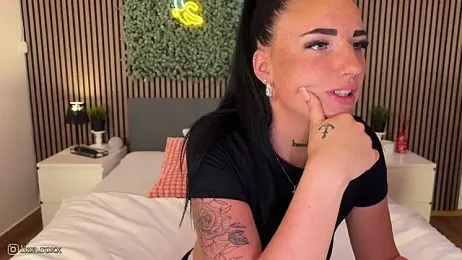 LizaRoxx — Stripchat recorded stream image, 19.08.2025 18:30