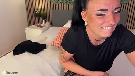 LizaRoxx — Stripchat recorded stream image, 19.08.2025 18:30