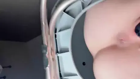 Krismil3 — Stripchat recorded stream screenshot (20 Aug 2025)