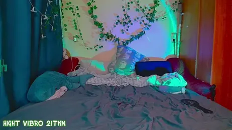 TrickyKitsune — Stripchat recorded stream image, 21.08.2025 09:50